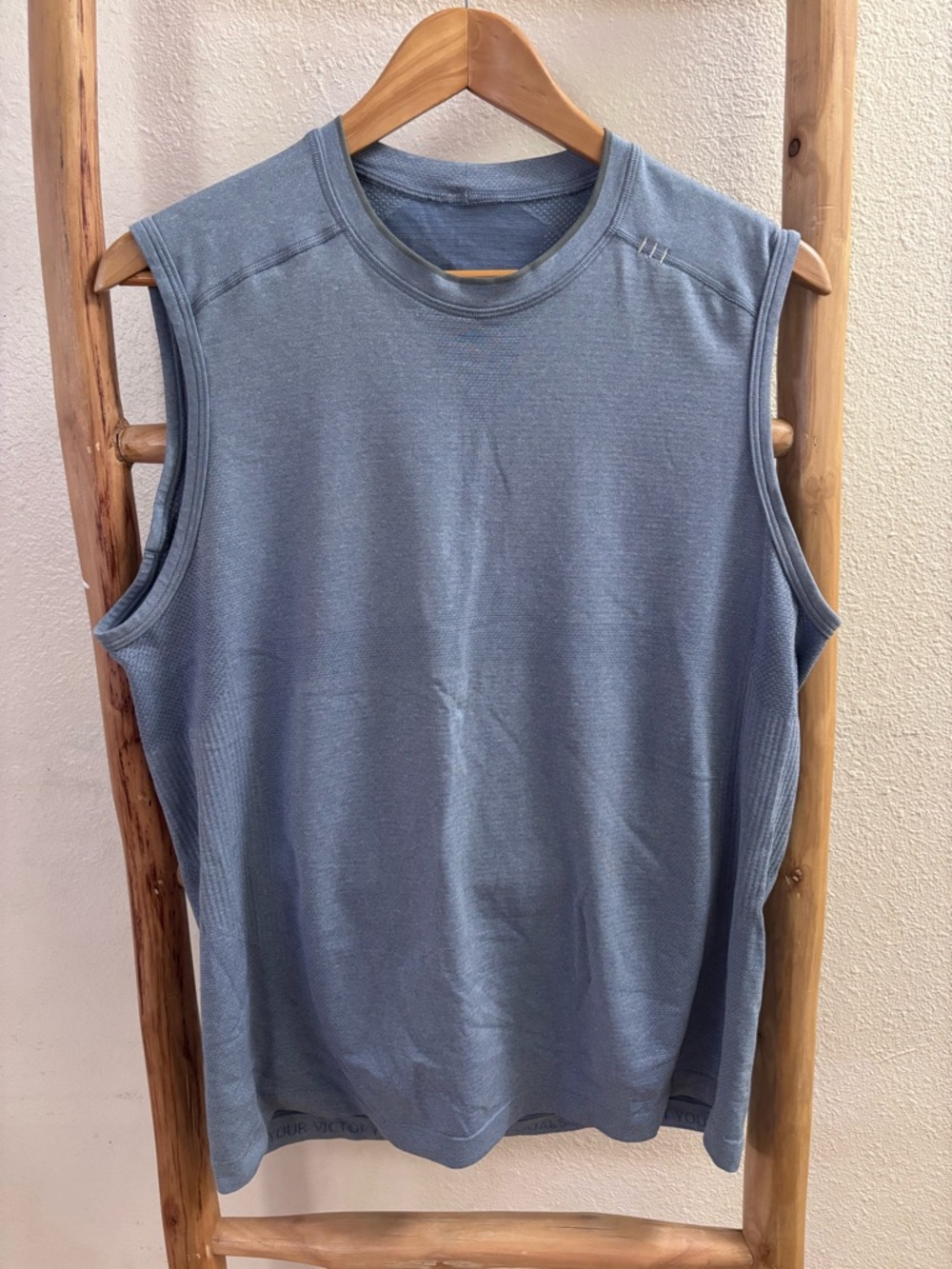 Lululemon men’s tank size medium